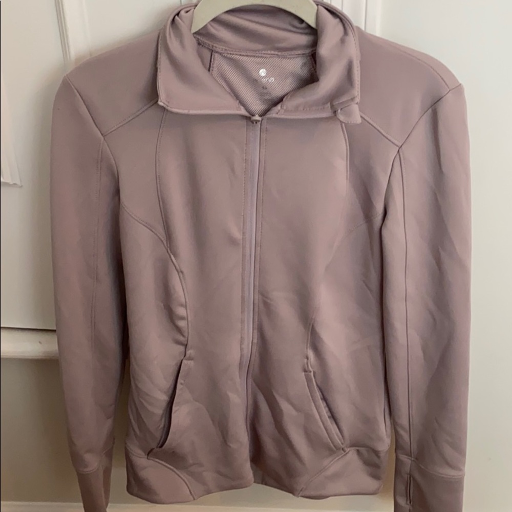 runner/activity jacket